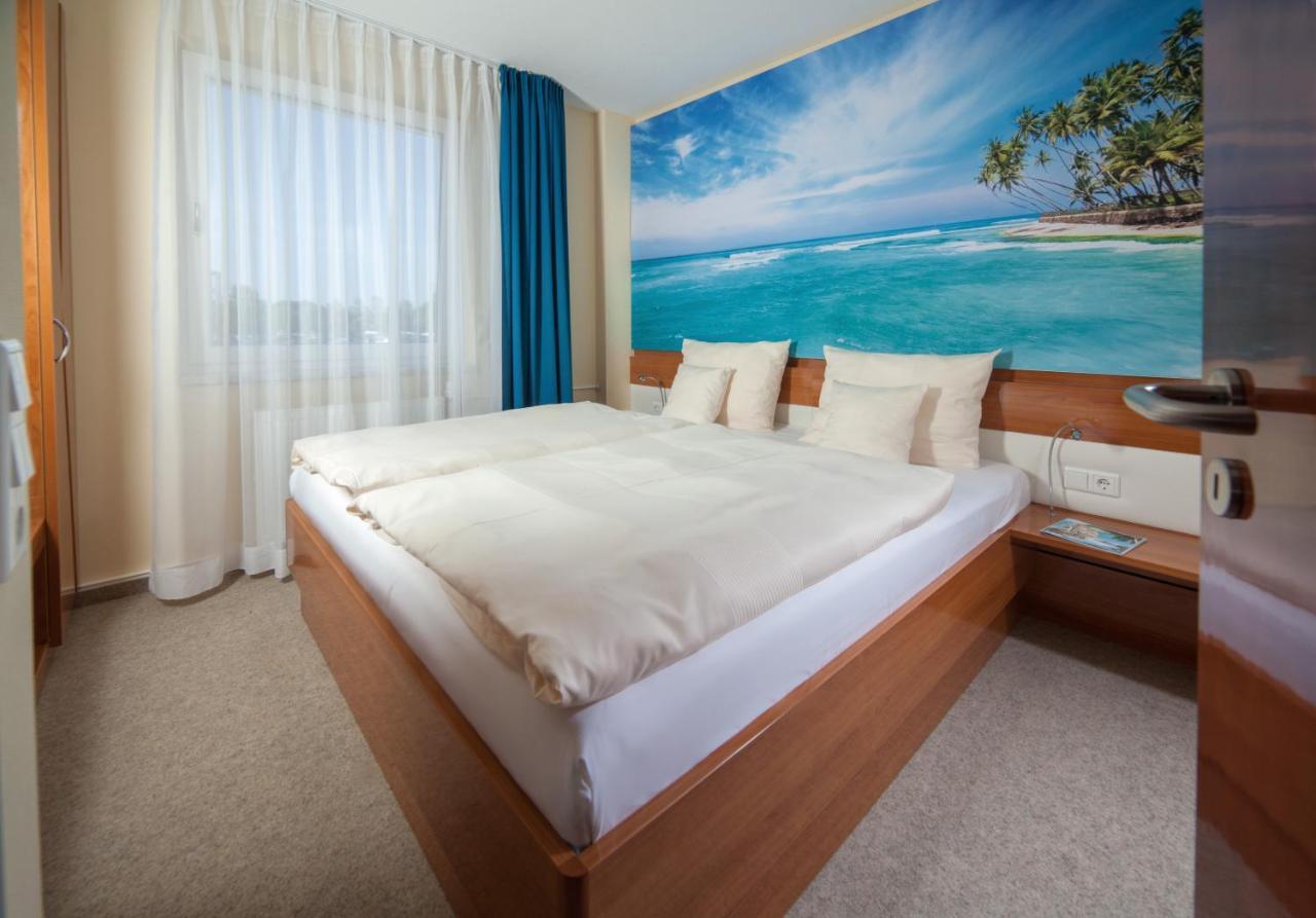 Victory Gaestehaus Therme Эрдинг Экстерьер фото